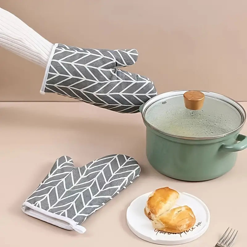 Cotton and Linen Heat-Resistant Oven Mitts